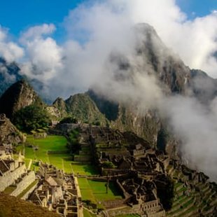 A kecsua indiánok a föld köldökének nevezik. A Machu Pichunál sörözni is lehet.