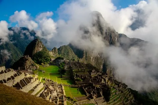 A kecsua indiánok a föld köldökének nevezik. A Machu Pichunál sörözni is lehet.